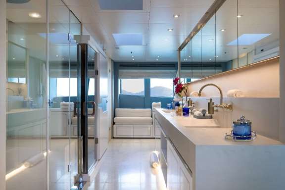 Image of MISCHIEF yacht #7