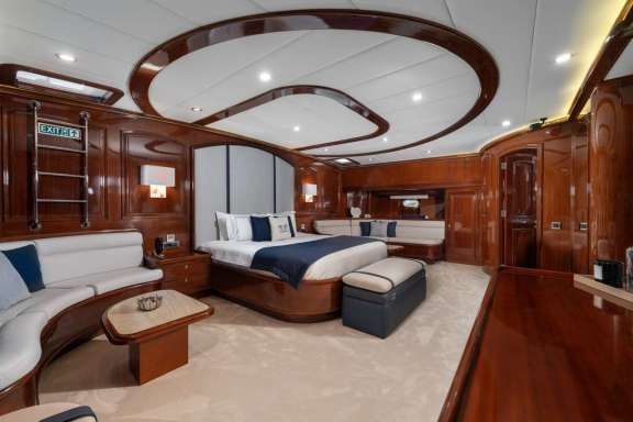 Image of PERFORMANCE FEE yacht #7