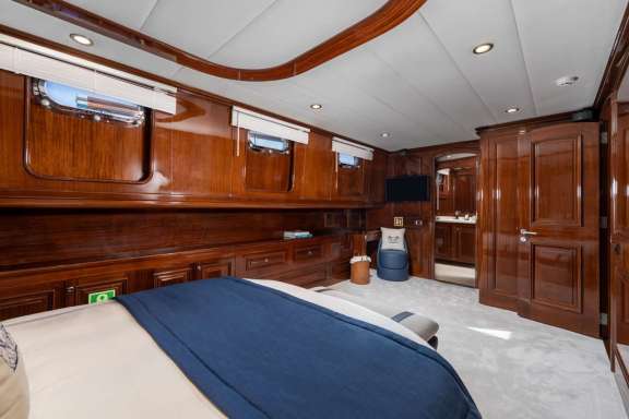 Image of PERFORMANCE FEE yacht #9