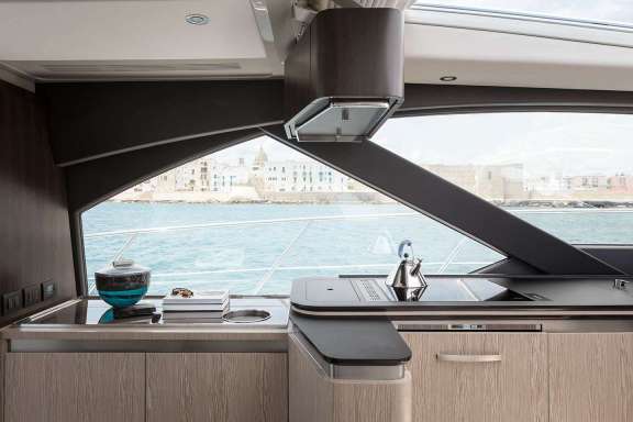 Image of Azimut S6 Leda yacht #10