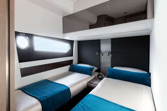 Image of Azimut S6 Leda yacht #9