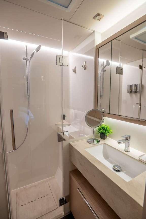 Image of ISLAND HOPPIN’ 55 yacht #10