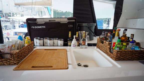 Image of ISLAND HOPPIN’ 55 yacht #11