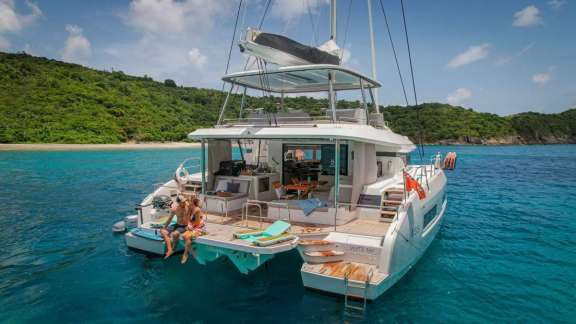 Image of ISLAND HOPPIN’ 55 yacht #18