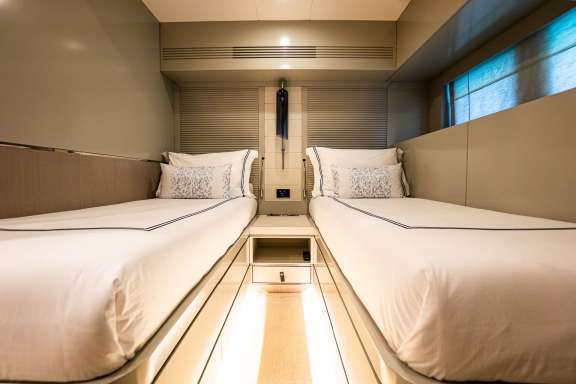 Twin Stateroom (Does not Convert)