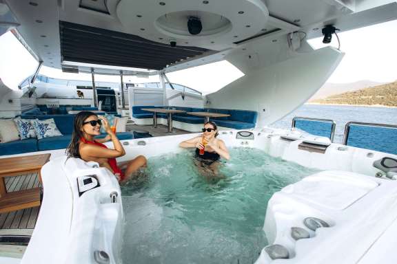 Image of DESTINY yacht #16