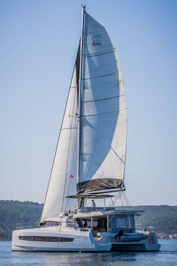 Image of OCEAN LOUNGE yacht #18