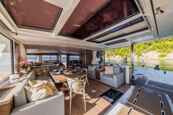 Image of OCEAN LOUNGE yacht #3