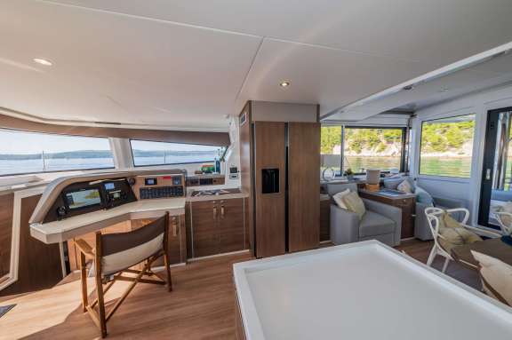 Image of OCEAN LOUNGE yacht #7