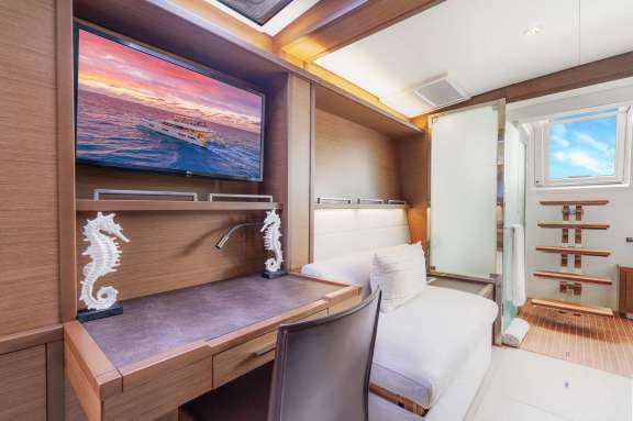 Image of PLAYTIME yacht #7