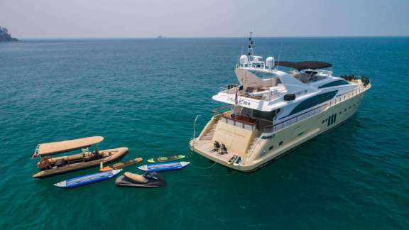 Image of Mia Kai yacht #17