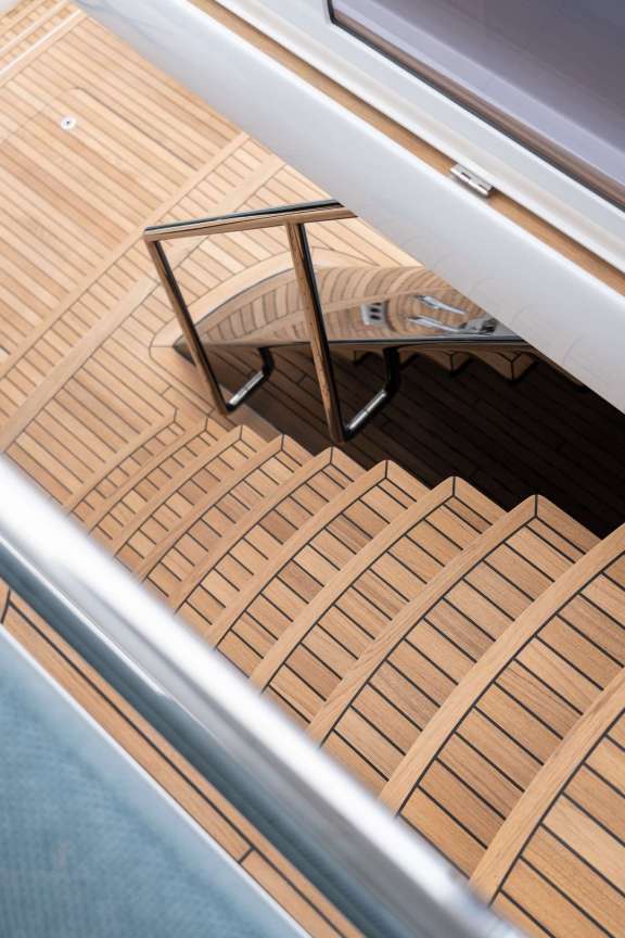 Outdoor Dining Area Aft