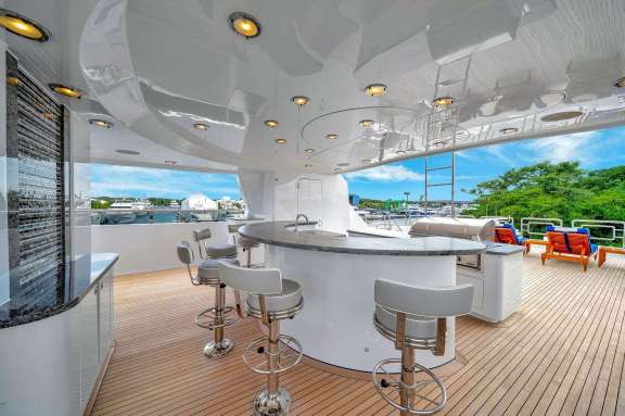 Sundeck - Bar