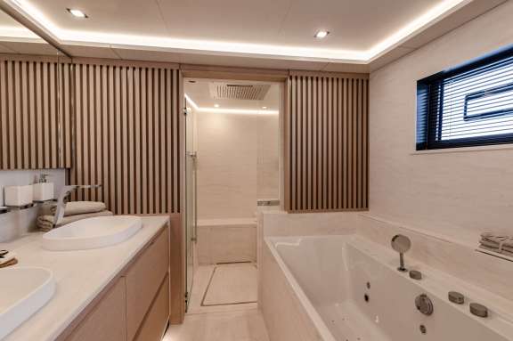 Master Cabin Bathroom