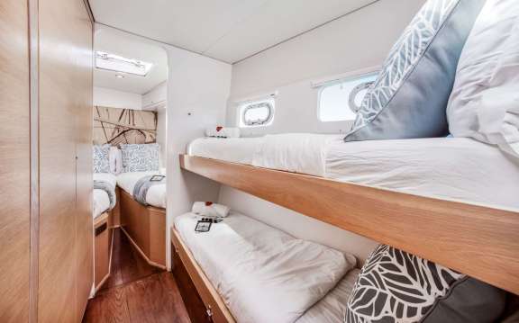 Image of HQ2 yacht #18