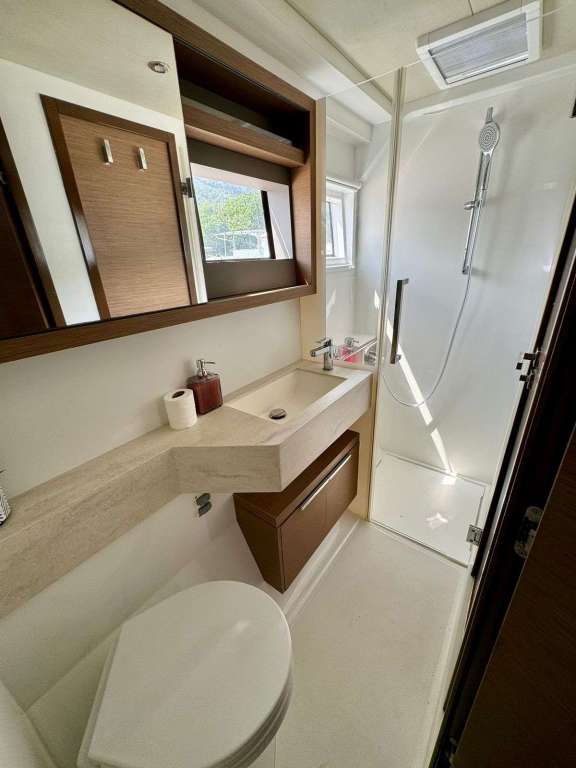 Image of THE ADVENTURE yacht #9