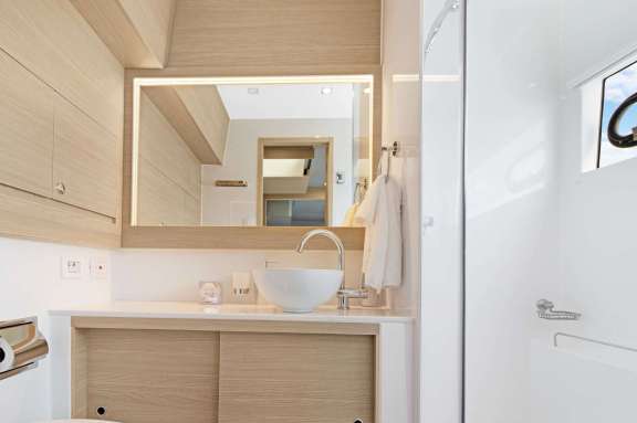 Image of Sea Angel yacht #9