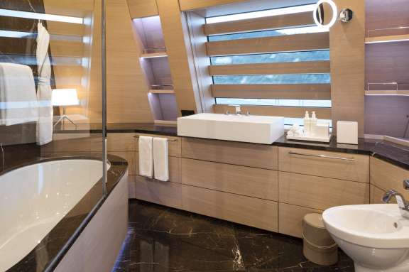 Image of BOLD yacht #7