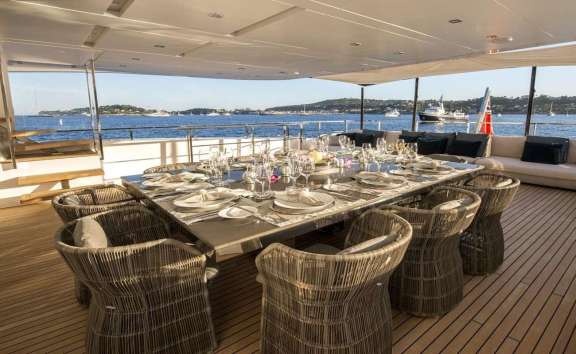 Upper Deck Aft Dining