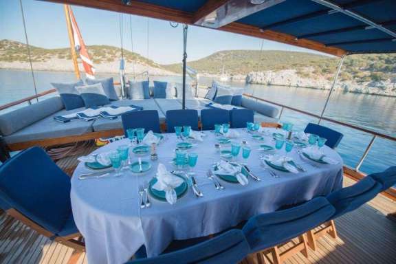 Image of Capricorn One yacht #18