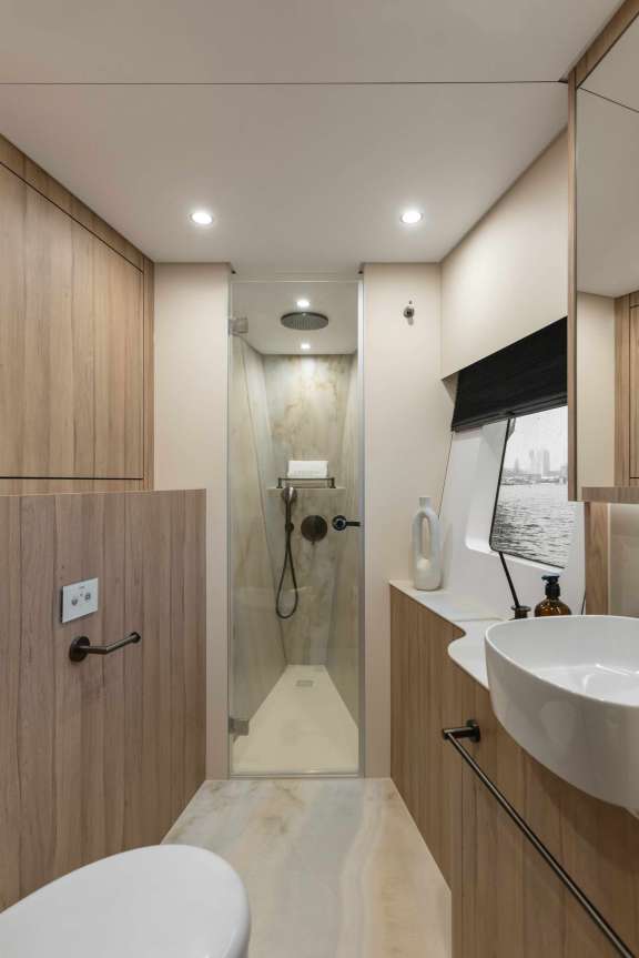 Image of Perfect Moon yacht #8