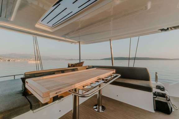 Image of LAGOON 55 TRI WING yacht #10