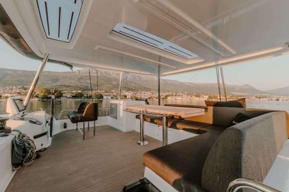 Image of LAGOON 55 TRI WING yacht #11