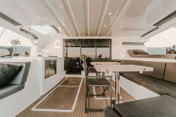 Image of LAGOON 55 TRI WING yacht #3