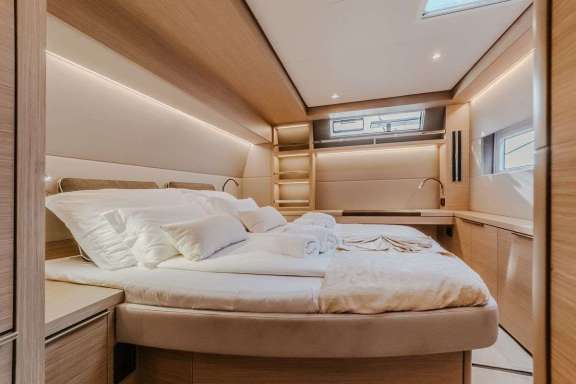 Image of LAGOON 55 TRI WING yacht #4