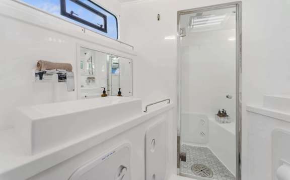 Image of WONDERWAY yacht #13