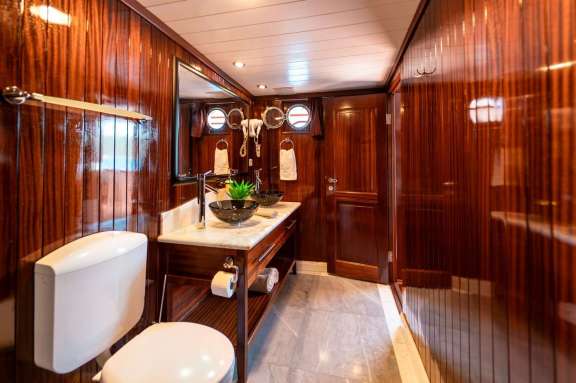 Image of Cesarica yacht #13