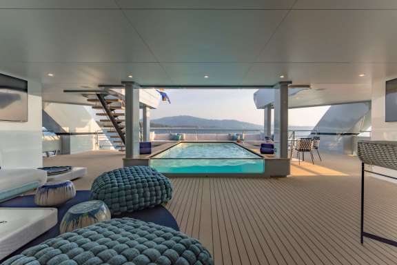 Aft Deck Seating
