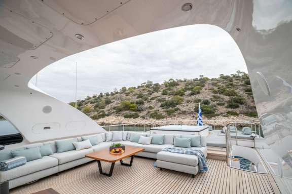 Image of PAREAKI II yacht #4