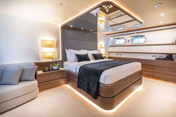 Image of PAREAKI II yacht #6