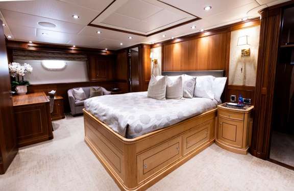 Queen VIP Stateroom