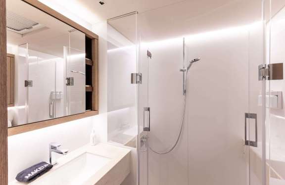 Image of Endless Summer III yacht #12