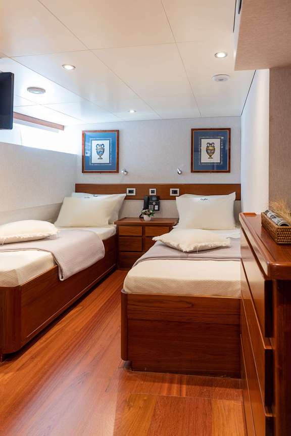 Image of TAKA yacht #9