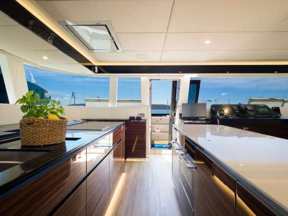 Image of DESSUS yacht #5