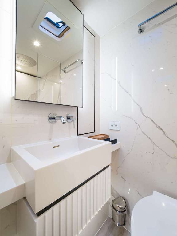 Image of DESSUS yacht #8