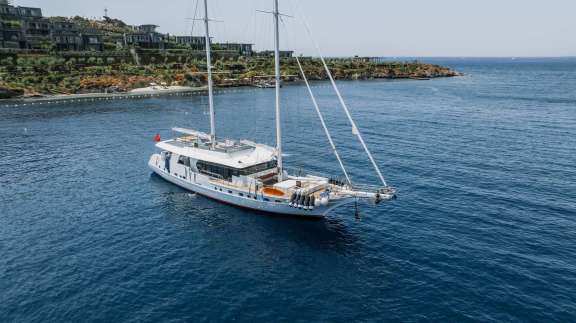 Image of S4 yacht #10