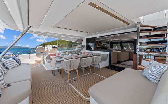 Image of HOURGLASS yacht #8