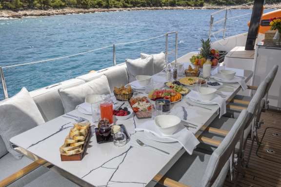 Image of Mr Si yacht #13