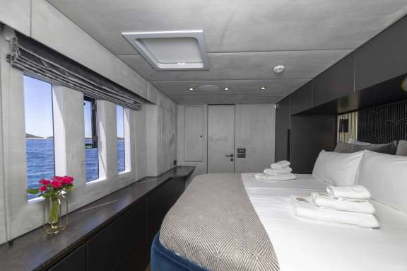 Image of Mr Si yacht #6