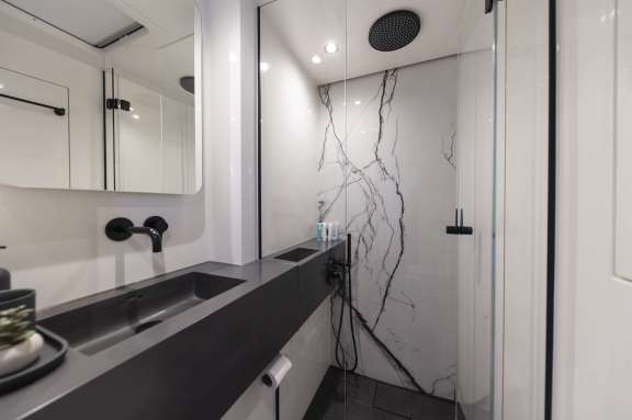 Image of Mr Si yacht #9