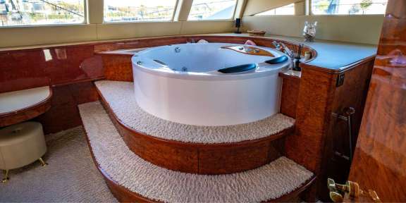 Image of HOUBARA yacht #15