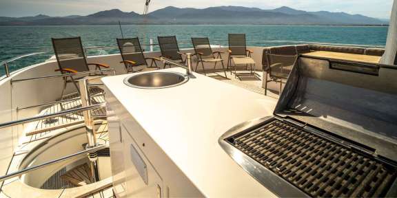 Image of HOUBARA yacht #7