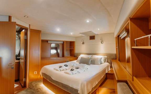 Image of REIS yacht #4