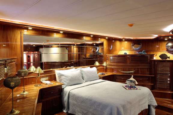 Image of QUEEN ATLANTIS yacht #15