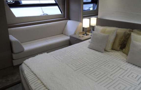 Image of Six Roses yacht #8