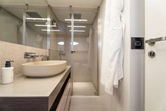Master Bathroom (Italian shower and bidet).